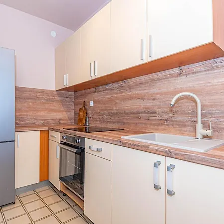 Apartment Nocturno