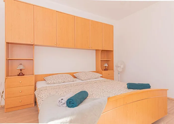 Nocturno Appartement Rogoznica (Sibenik-Knin)